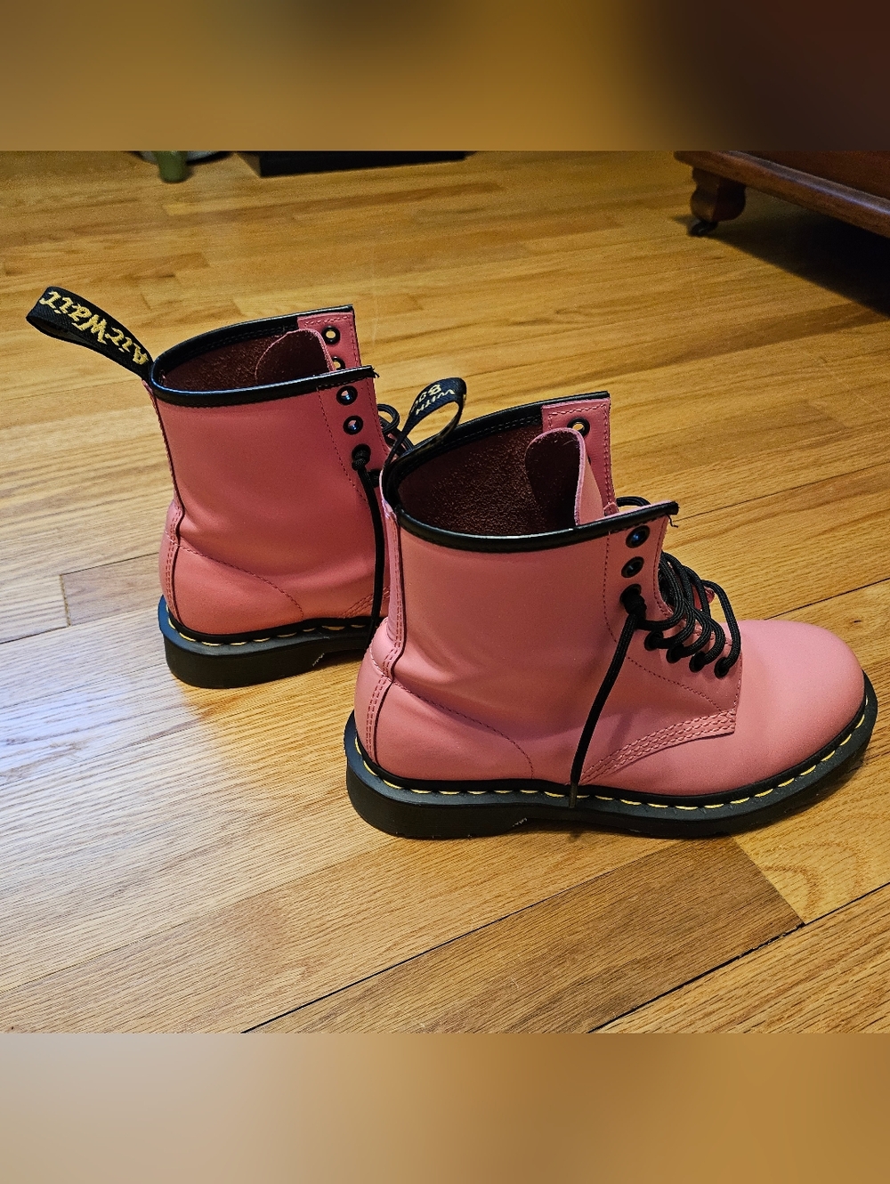 EUC Pink Dr. Martens - Picture 4 of 7